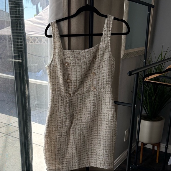 Gold and white button dress with buttons - Picture 6 of 6